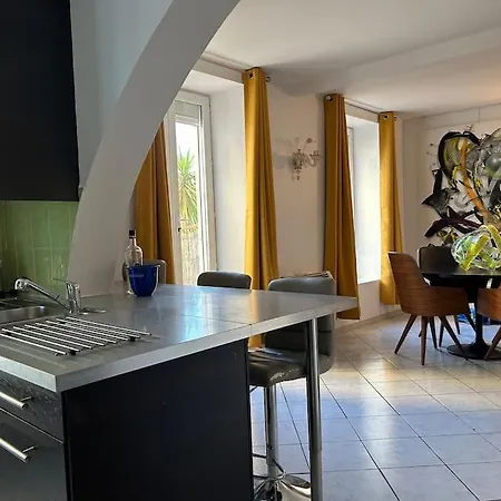 Apartment Interieur D'artistes Montelimar