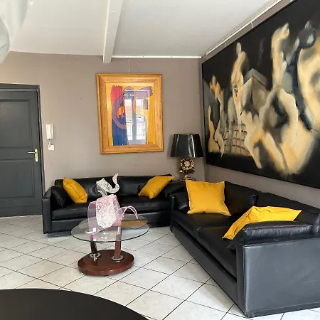 Interieur D'artistes Apartment *